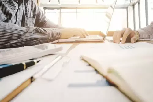 How To ImplementISO9001